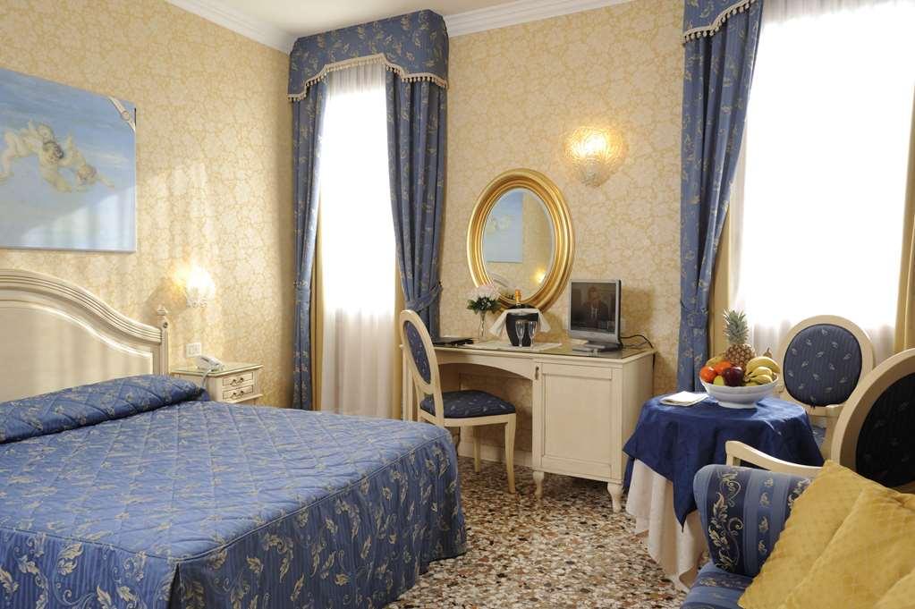 ונציה Hotel Ca' Formenta חדר תמונה